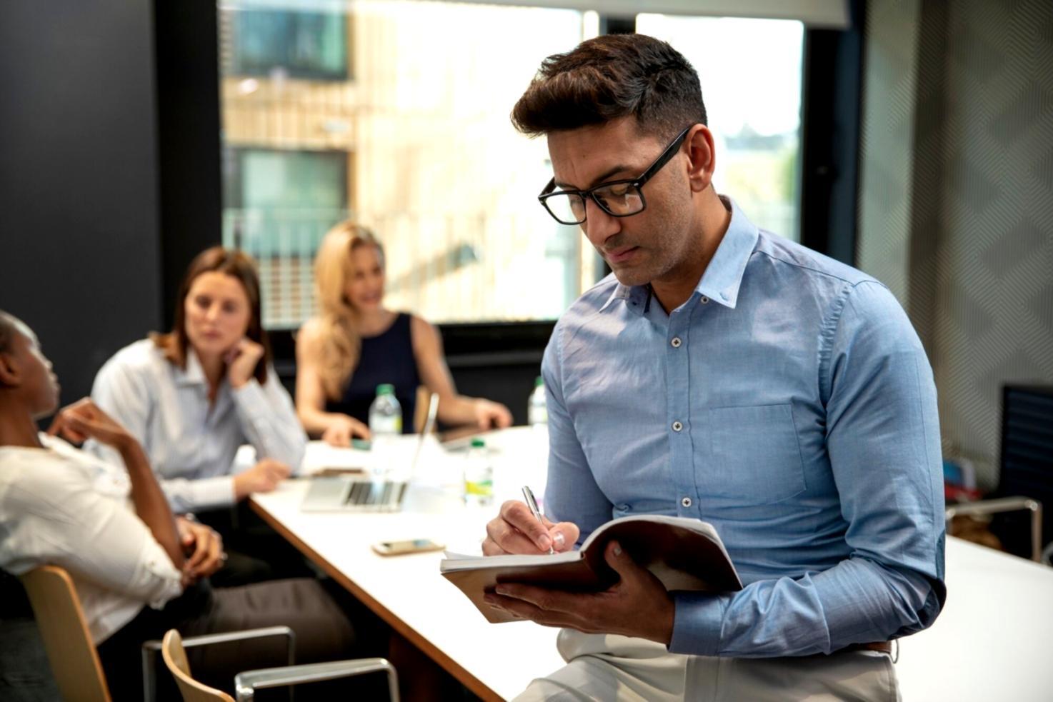 Аналитический отчет с графиками финансового планирования